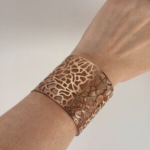 ✨ Ruban Rouge Méditerranée Cuff Bracelet ✨